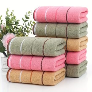 8-piece 8-Piece Premium Polyester Bath Towel Set: Quick-Dry, Soft, and Absorbent for Daily Use