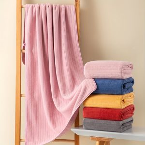 4PC Coral Velvet Towel Bath Towels, Coral Velvet Highly Absorbent Towel, Household Soft Towel For Adult Daily Use Absorbent Dry Hair Towel That Does Not Hair Beach Towel Strip Bath Towel