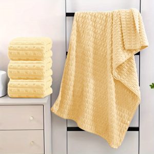 Ultra-Soft Coral Fleece Bath Towel - Quick Dry, Hypoallergenic, Perfect for Shower & Spa, Yellow