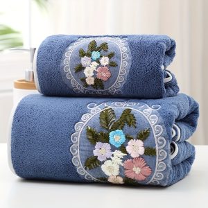 2pcs Coral Velvet Floral Embroidered Towel, 1 Hand Towel And 1 Bath Towel, Absorbent And Quick Drying Shower Towel, Super Soft And Skin Friendly Bath Towel, Suitable For Family Bathroom, Ideal Bathroom Supplies